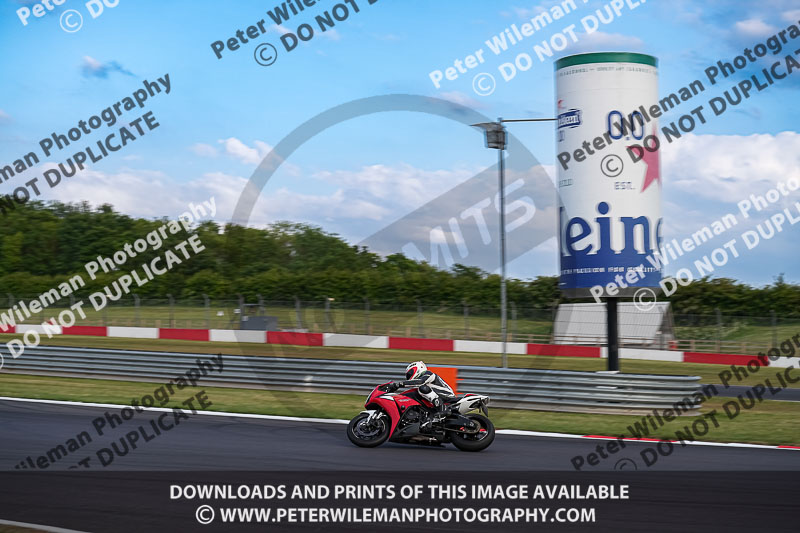 donington no limits trackday;donington park photographs;donington trackday photographs;no limits trackdays;peter wileman photography;trackday digital images;trackday photos